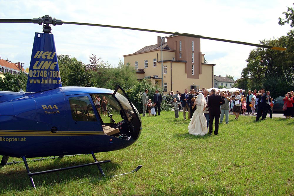 Hochzeitsflug mit Helikopter