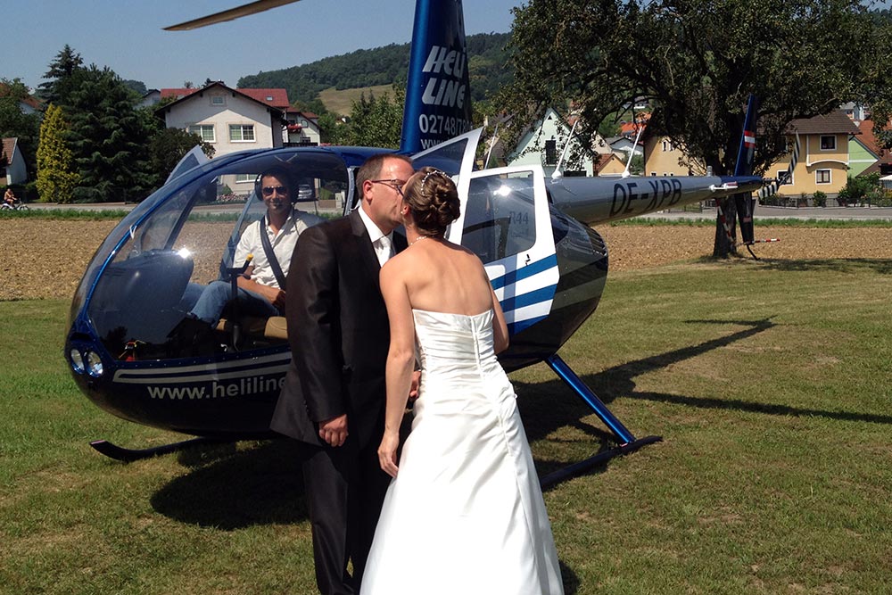 Hochzeitsflug mit Helikopter