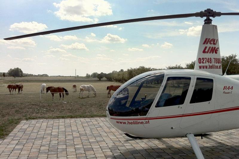 Hubschrauberflug zum Schlosshotel Hertelendy in Ungarn