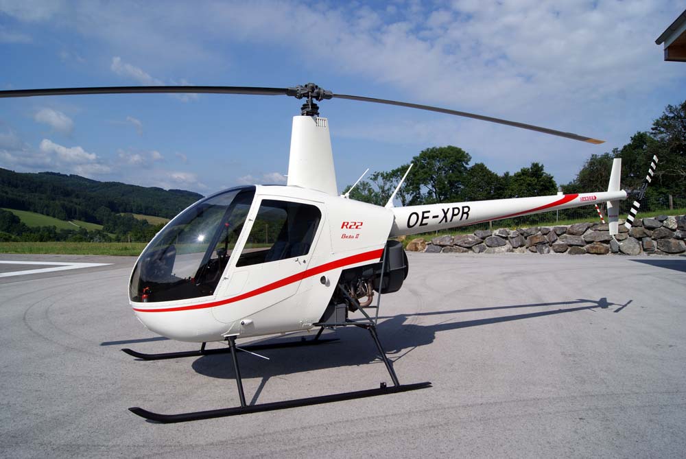 Robinson r22