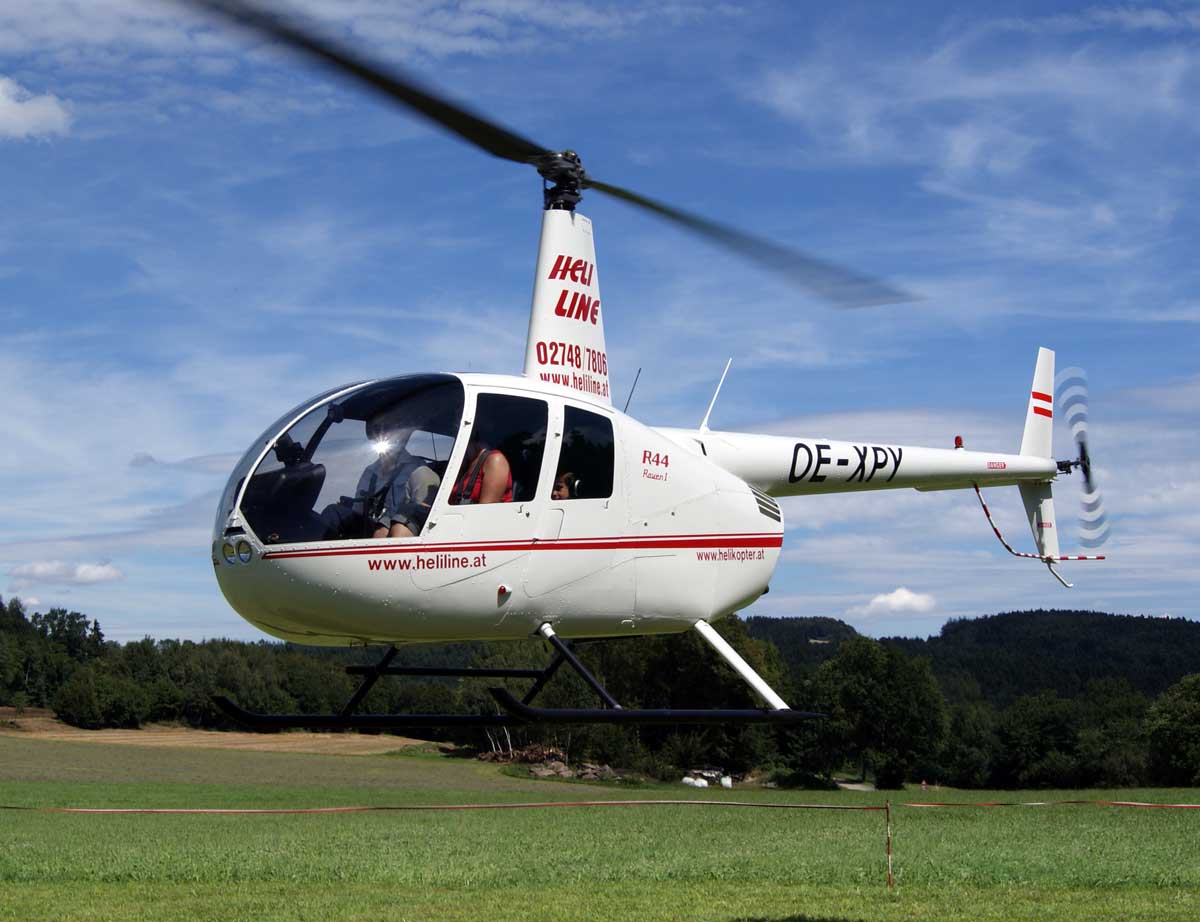 Robinson R44